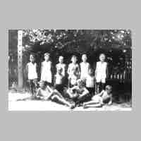 040-0027 Die Fussballmanschaft der Volksschule Romau. Diese Schule besuchten auch die Kinder aus Imten..jpg